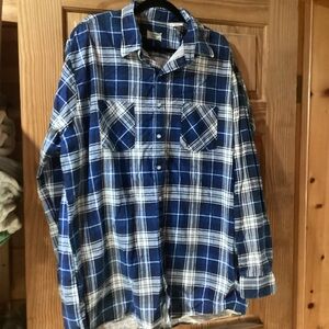 Ozark Trail Vintage Men’s flannel shirt in blue and white